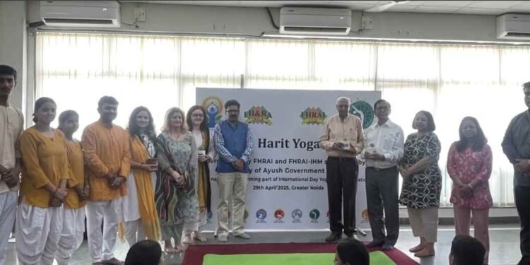 FHRAI Hosts ‘Harit Yoga’ at FHRAI-IHM to Mark International Day of Yoga 1 FHRAI Hosts ‘Harit Yoga’ at FHRAI-IHM to Mark International Day of Yoga