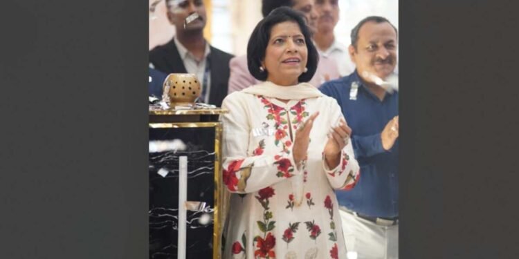 Gaur City Mall, 6th Anniversary, Shopping Offers, Mall Celebration, Noida Extension, Festive Deals, Retail Excellence, Discounts, Prizes, Gaurs Group