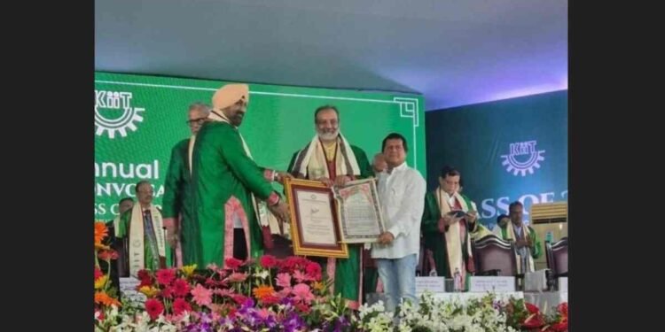 Dr. Huzaifa Khorakiwala Honoured for Social Impact at KIIT Convocation 1 Dr. Huzaifa Khorakiwala, KIIT University Convocation, Honorary D.Litt, Wockhardt Foundation, I AM PEACEKEEPER, Bhubaneswar, social service, humanitarian award