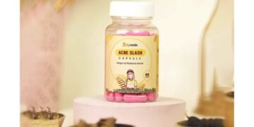 Girlyveda Anti Acne Capsules, Ayurvedic acne treatment, women skincare supplement, herbal acne capsules India, adult acne Ayurvedic solution, internal detox for skin,Girlyveda