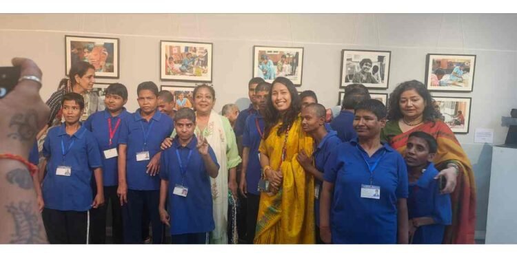 Empowering Voices: PRABHAT’s “What is Love” Exhibition Celebrates Creativity 1 A Journey Into Expression, What is Love exhibition, PRABHAT Society, inclusive art India, India Habitat Centre exhibition