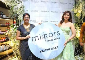 Mirrors Luxury Salons, Kavuri Hills salon, Hyderabad luxury salon, Raashii Khanna inauguration, premium salon Hyderabad