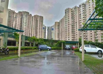 Paramount Floraville, Noida Sector 137, homebuyers relief, Noida Authority dues, property registration, Paramount Floraville registration, real estate news, Noida housing project